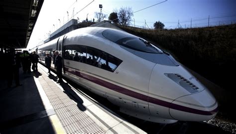 Renfe y SNCF venden 2.000 billetes del AVE a Francia
