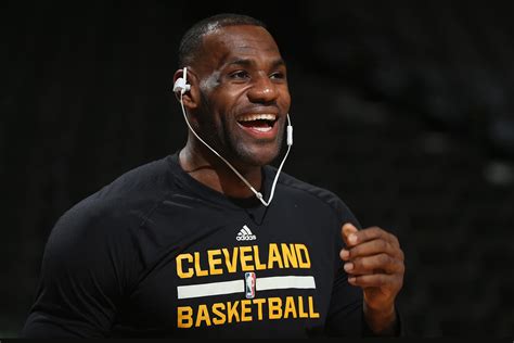 Report: LeBron James to Star in  Space Jam  Sequel ...