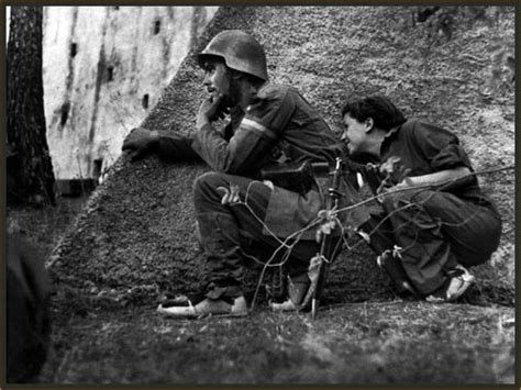 Reporting America at War . Robert Capa . Photo Gallery | PBS