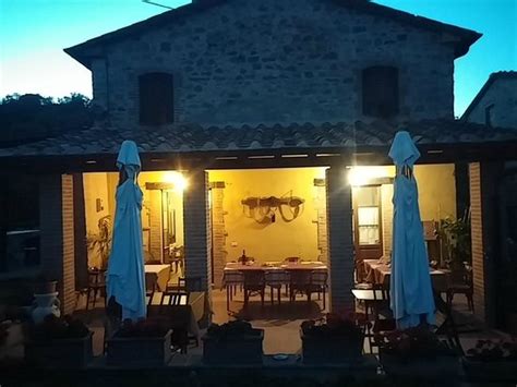 restaurant on the farm   Picture of Castelnuovo di Val di ...