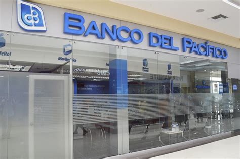 Riocentro Shopping Centro Comercial El Dorado | Banco del ...