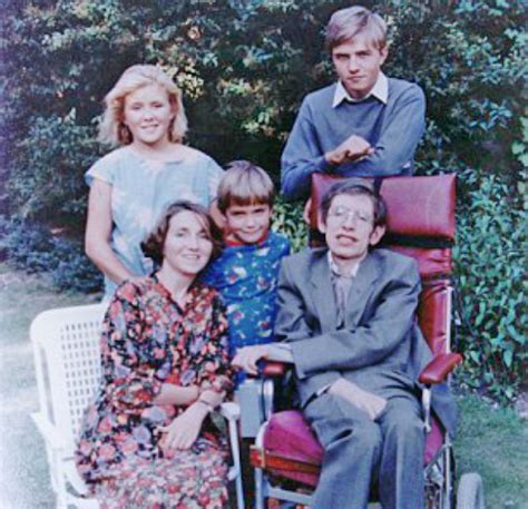 Robert Hawking wiki, bio, age, family, kids, Stephen ...