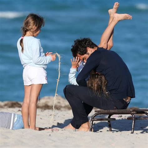 Roger Federer: su mujer luce  curvys  en Miami   Informalia.es