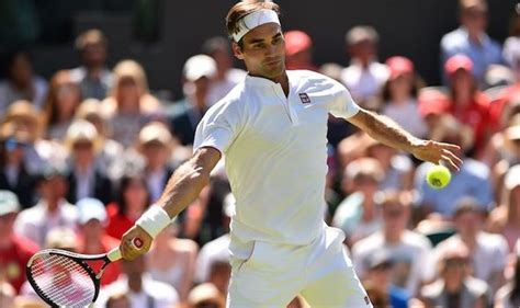 Roger Federer UNIQLO reveal at Wimbledon sees Nike share ...