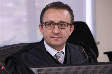 Rogério Favreto: O fracasso do juiz que só apita a favor ...