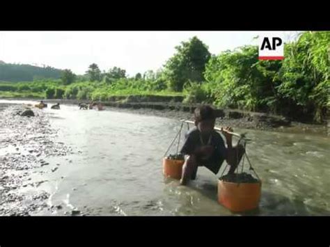Rohingya children as young as 10 put to work on long ...