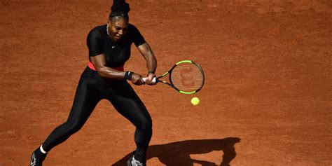 Roland Garros : Serena Williams porte une tenue de  super ...