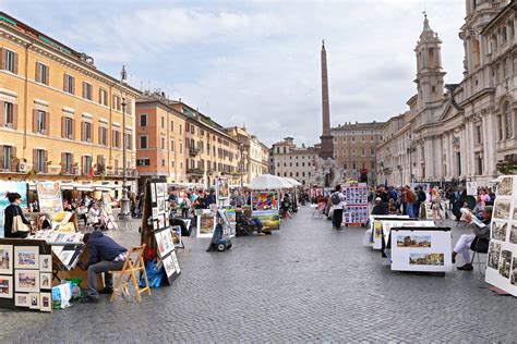 Rome: Piazza Navona Christmas Market   Dream of Italy