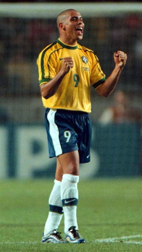 Ronaldo Nazario de Lima | World of Soccer | Pinterest ...