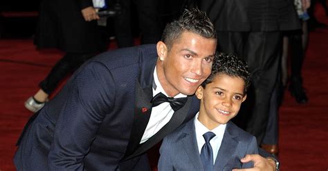 Ronaldo wants his son to become a footballer   ARYSports.tv