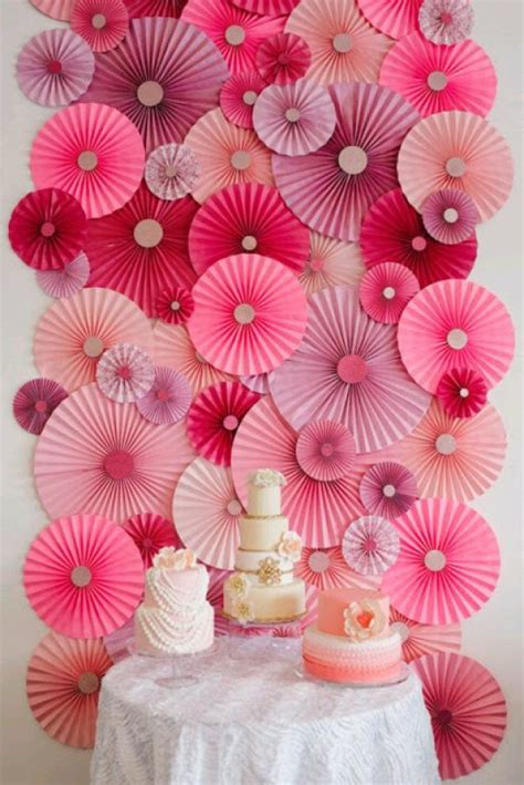 Rosetones de papel para decorar tu fiesta   Dale Detalles