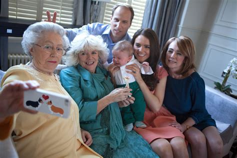 royal family selfie   Pesquisa Google | Places   England ...