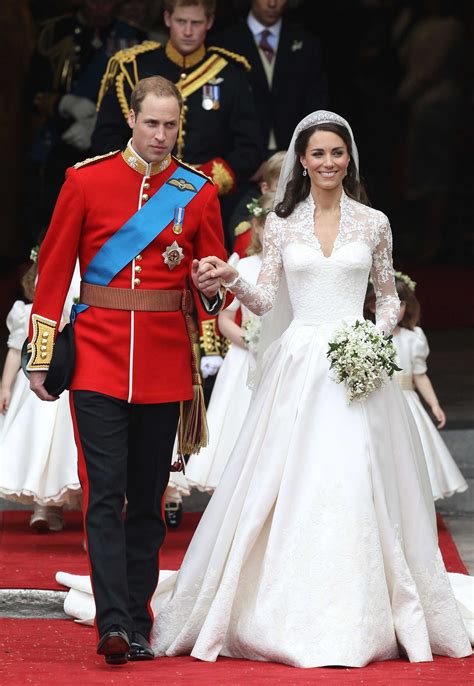 Royal Wedding: Kate Middleton s Dress   TIME