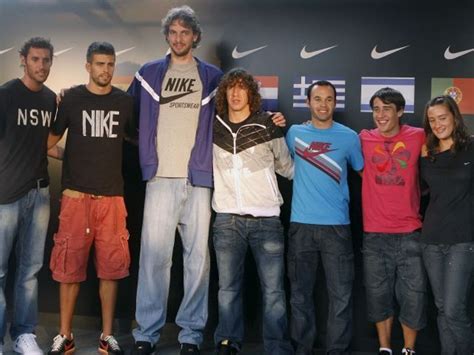 Rudy Fernandez and Pau Gasol, the futbolistas Gerard Pique ...