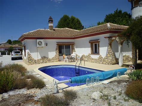 Rural Spanish property for sale Andalucia Spain Ref: v1584