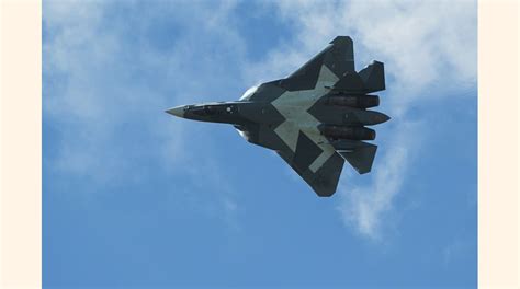 Rusia exhibe sus mejores aviones militares y comerciales ...