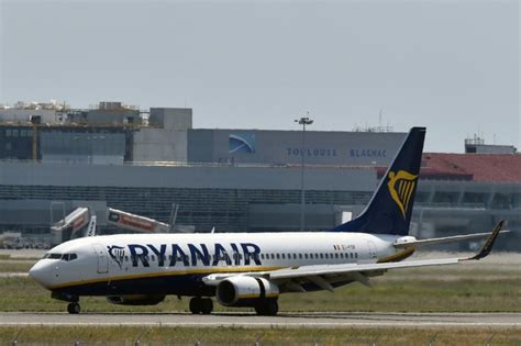 Ryanair strike hits 600 flights, 100,000 passengers