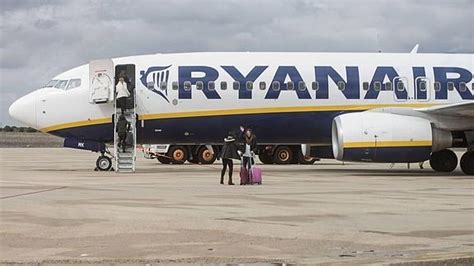 Ryanair y Vueling cambian los horarios de los vuelos a ...