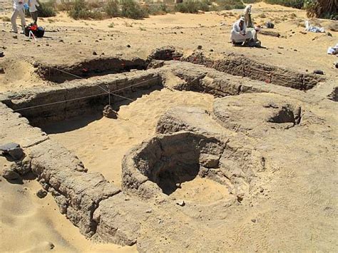 В Египте обнаружена древняя пекарня
