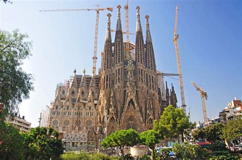 Sagrada Familia Antoni Gaudí Basilica 2026 Completion ...