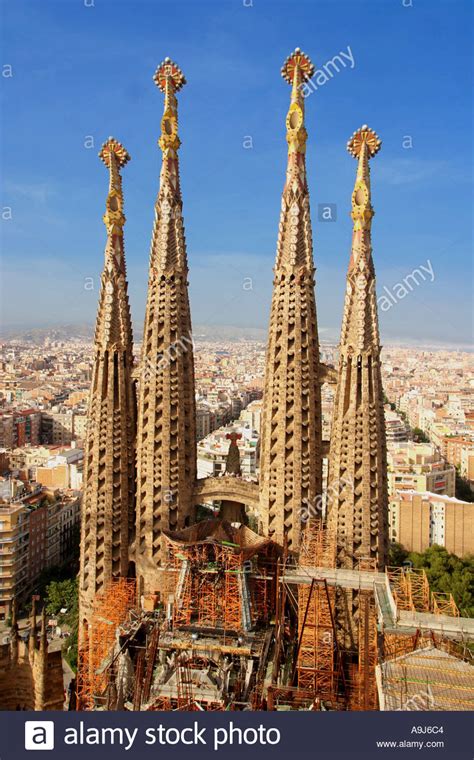Sagrada Familia by Antoni Gaudi , Tower Pinacles ...