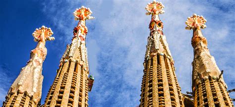 Sagrada Familia + English Audioguide + Towers