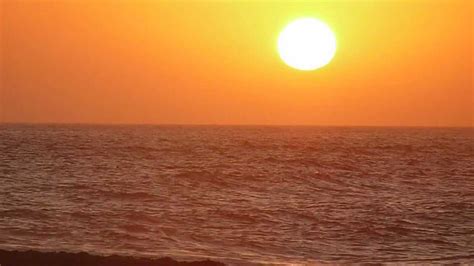 Salida de sol desde la playa de Almeria   YouTube