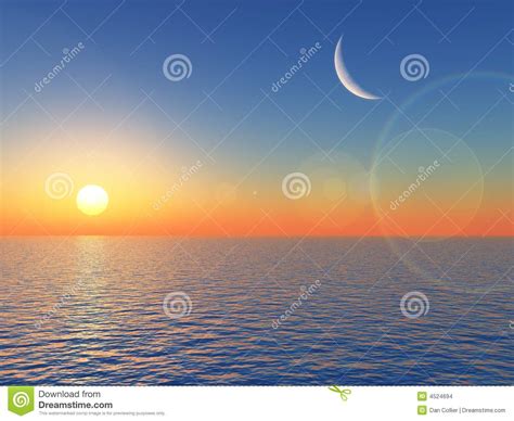 Salida Del Sol Sobre El Mar Con La Luna Imagenes de ...
