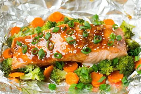 Salmón en salsa teriyaki y vegetales | Recetas | Pinterest ...