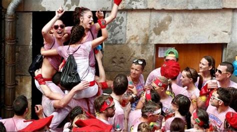 San Fermín | Operarios de limpieza denuncian una agresión ...