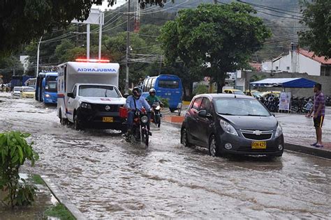 Santa Marta colapsa por las lluvias EL INFORMADOR   Santa ...