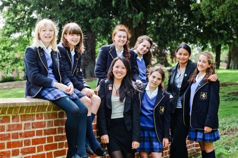 School for Girls – Study British English