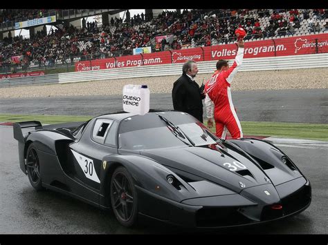Schumacher vende su exclusivo Ferrari FXX   Autocosmos.com