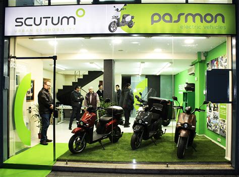 Scutum expande su red comercial de motos eléctricas en ...