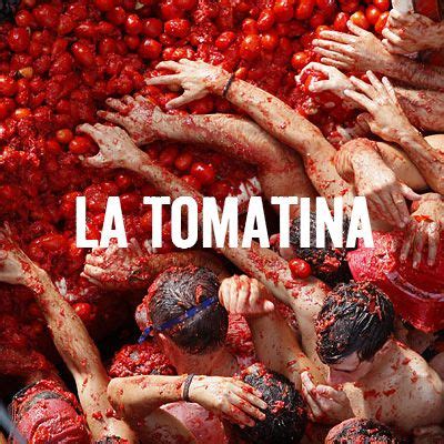 Se celebra La Tomatina en Spain. Es el veintiocho de ...