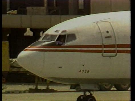Secuestro de avión / TWA Vuelo 847 / 1985 | SD Stock Video ...