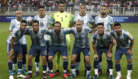 Selección Argentina: Sampaoli deja afuera a Higuaín de ...