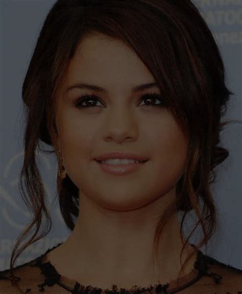 Selena Gomez Biography