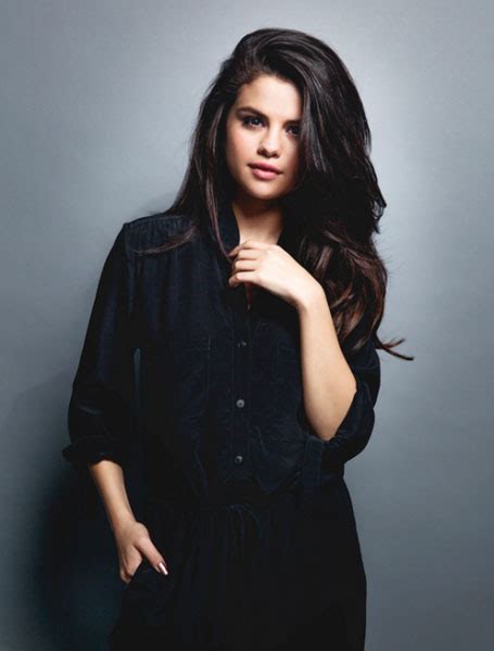 Selena Gomez explica canciones de Revival | Farandulista