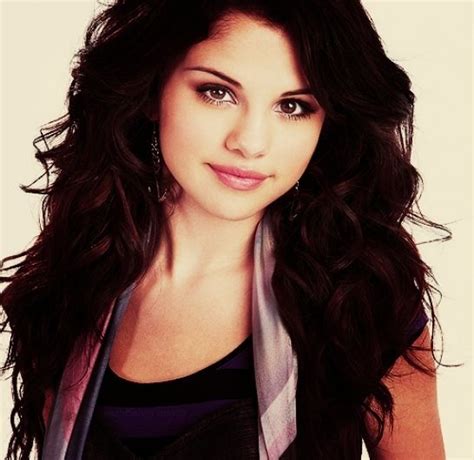 Selena Gomez fotos  420 fotos    LETRAS.COM