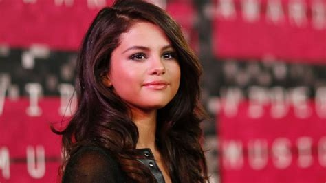 Selena Gomez Opens Up About Lupus Diagnosis, Chemotherapy ...