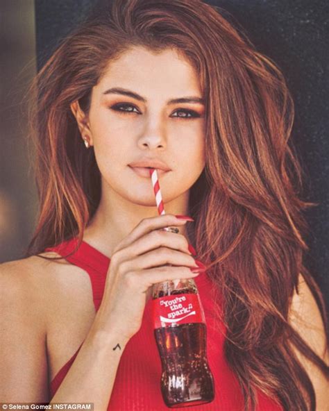 Selena Gomez sipping a Coca Cola gets record 4 million ...