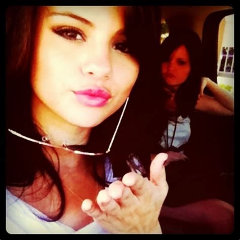 Selena`s new twitter photos   Selena Gomez Photo  24267089 ...