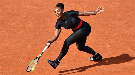 Serena Williams nu mai are voie să poarte celebrul costum ...