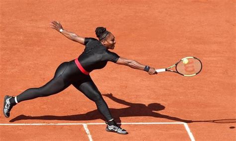 Serena Williams regresa a Roland Garros con un impactante ...
