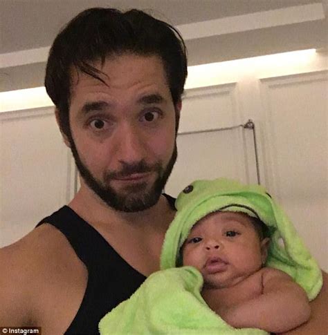 Serena Williams snaps photo of fiance and their daughter ...