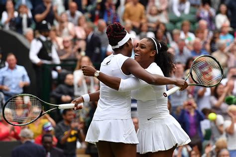 Serena y Venus Williams ganan el título de dobles de Wimbledon
