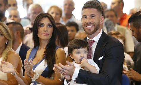 Sergio Ramos, acto de renovación en familia   Informalia.es