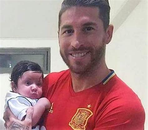 Sergio Ramos conoce a Ramos, el hijo de un policía israelí ...