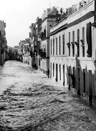 Sevilla Insólita on | La calle, Calle y Sevilla